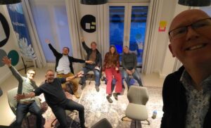 Groepsselfie van alle aanwezigen op de Meetup "Samensturing, een goed idee?"